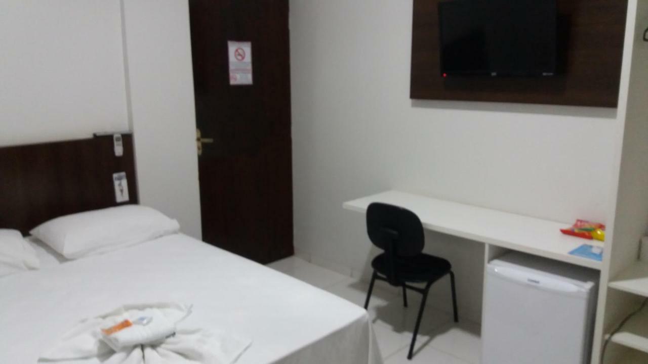 Oriente Hotel Campo Novo do Parecis Екстериор снимка