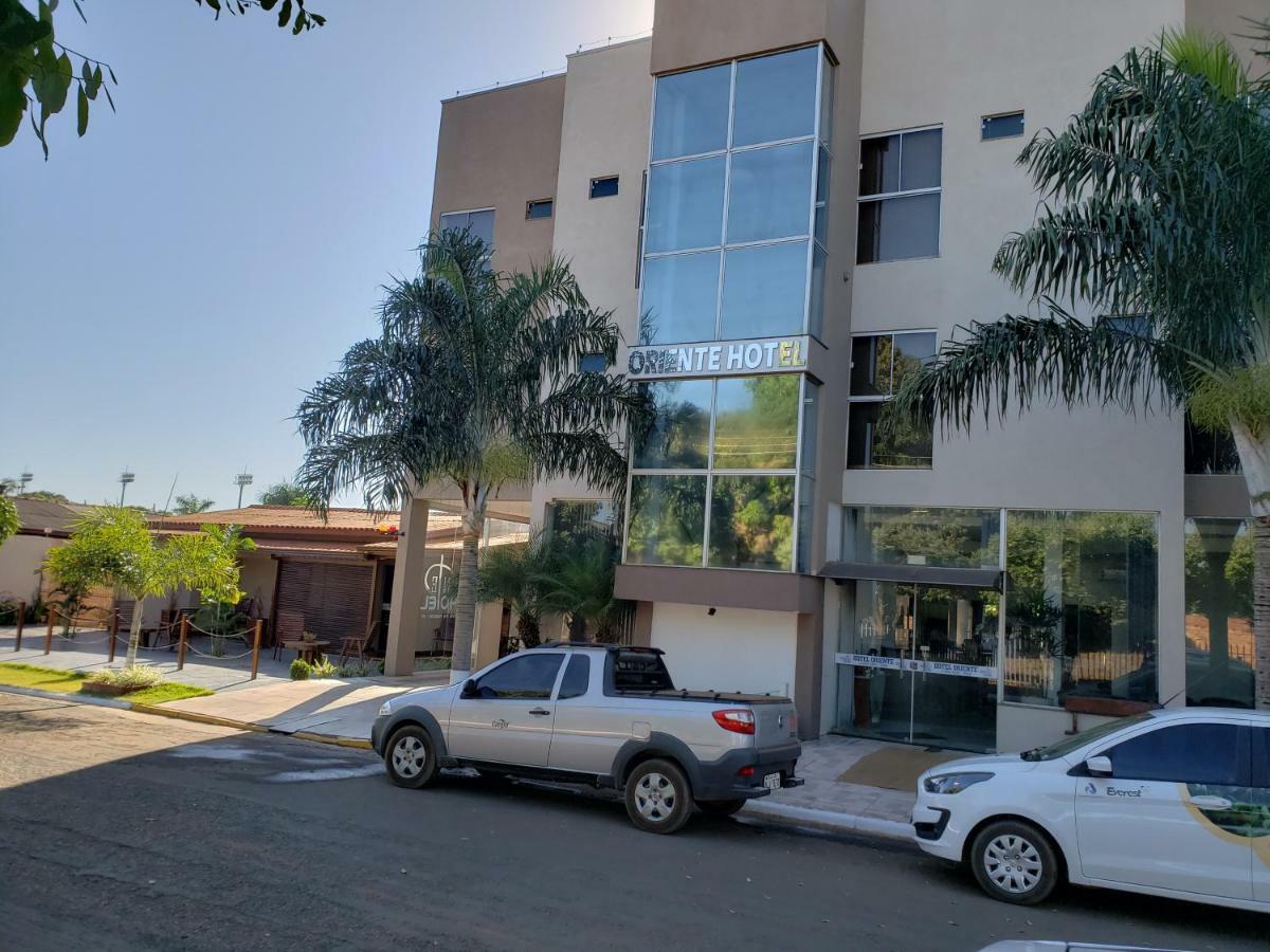 Oriente Hotel Campo Novo do Parecis Екстериор снимка